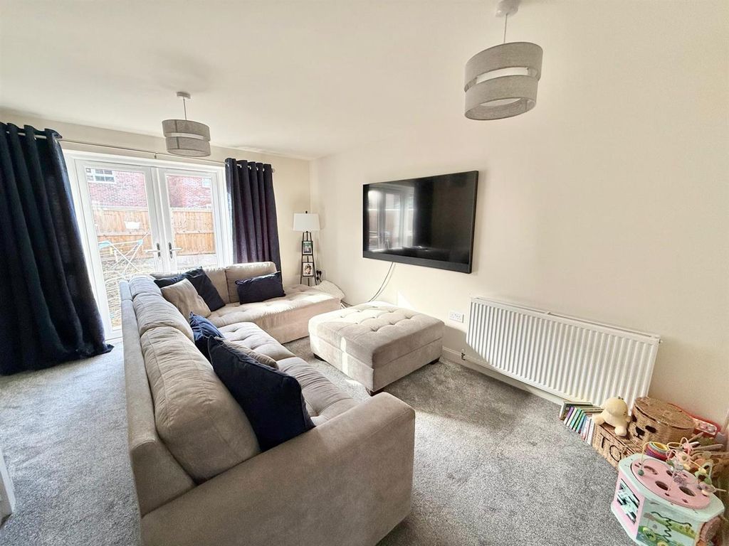 Property photo 3 of 7