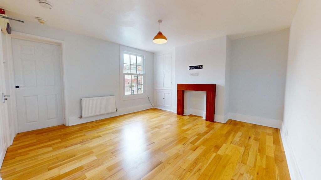 Property photo 3 of 17 4361916
