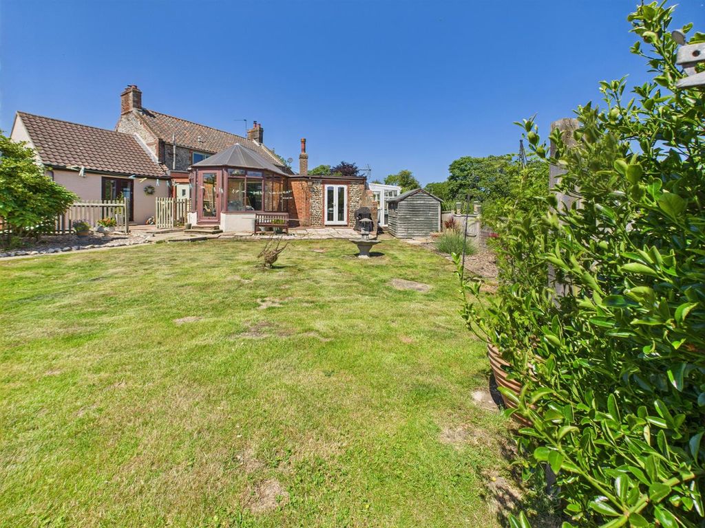 Property photo 1 of 26 Cam04116G0-Pr0225-Still029.Jpg