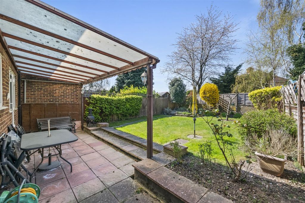 Property photo 2 of 14