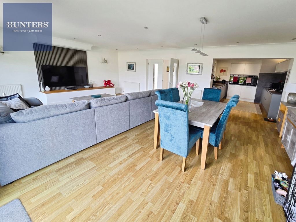 Property photo 2 of 20 Pbox-Img.Jpg