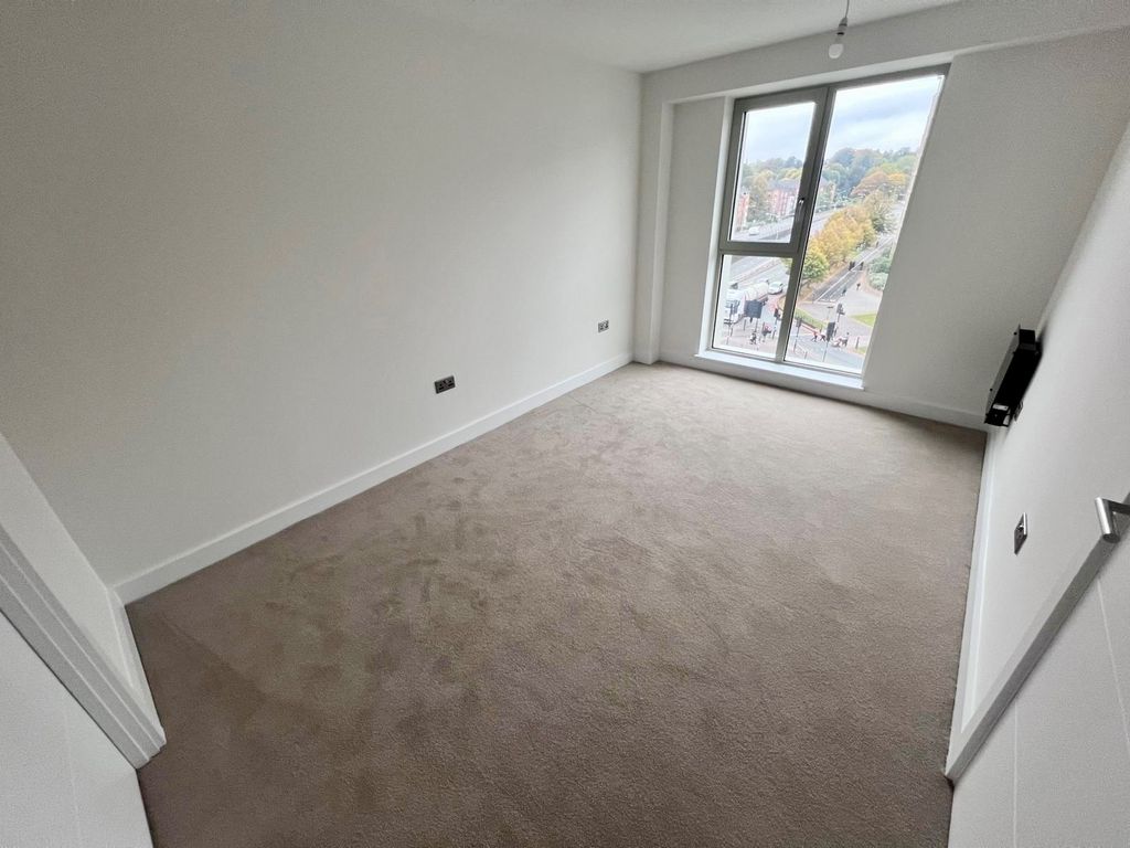 Property photo 3 of 6