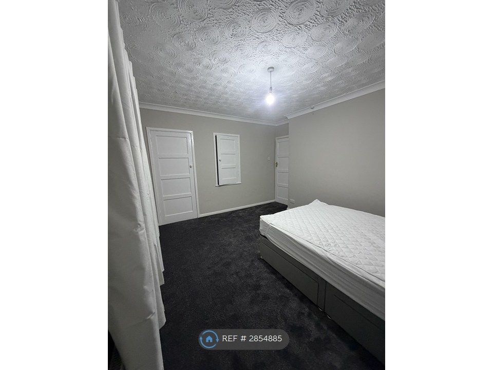 Property photo 1 of 9 Room 1