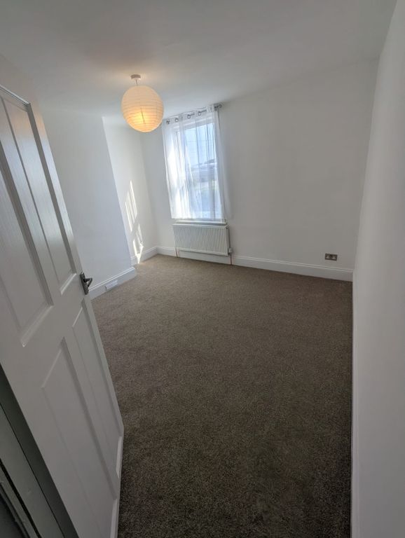 Property photo 2 of 11 Photo 1