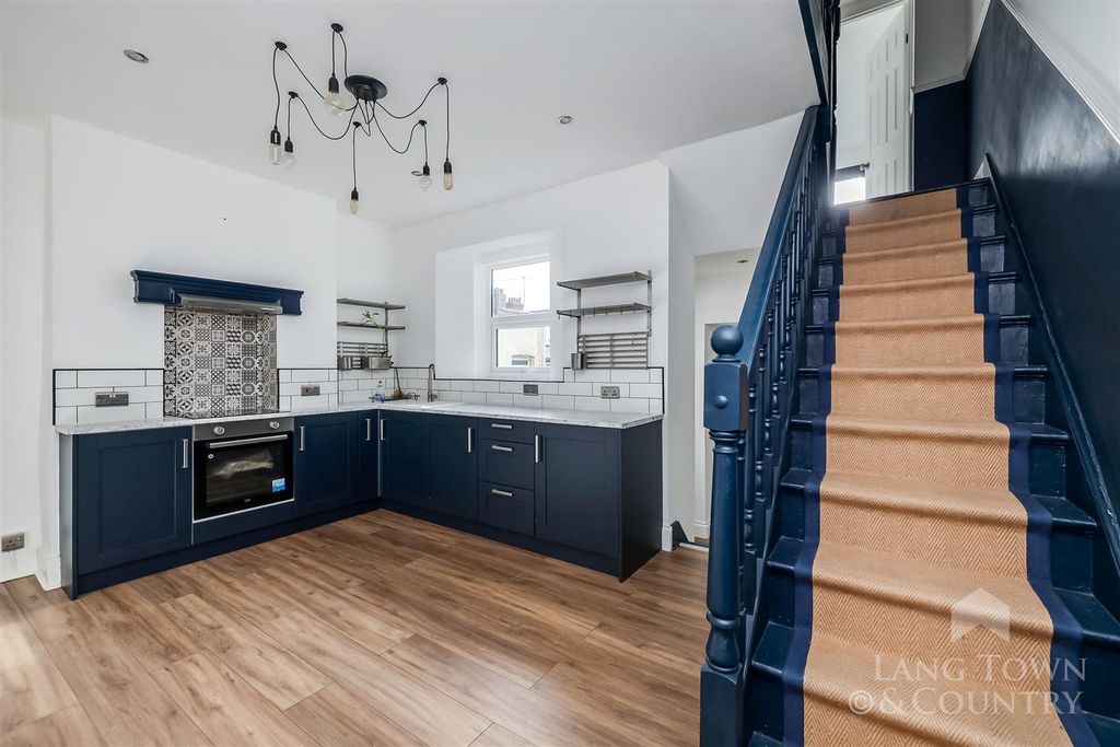 Property photo 2 of 9 0025.Jpg