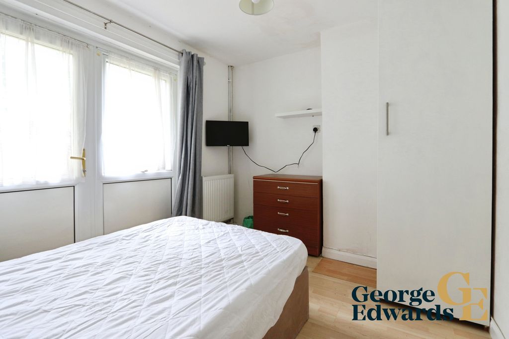 Property photo 2 of 3