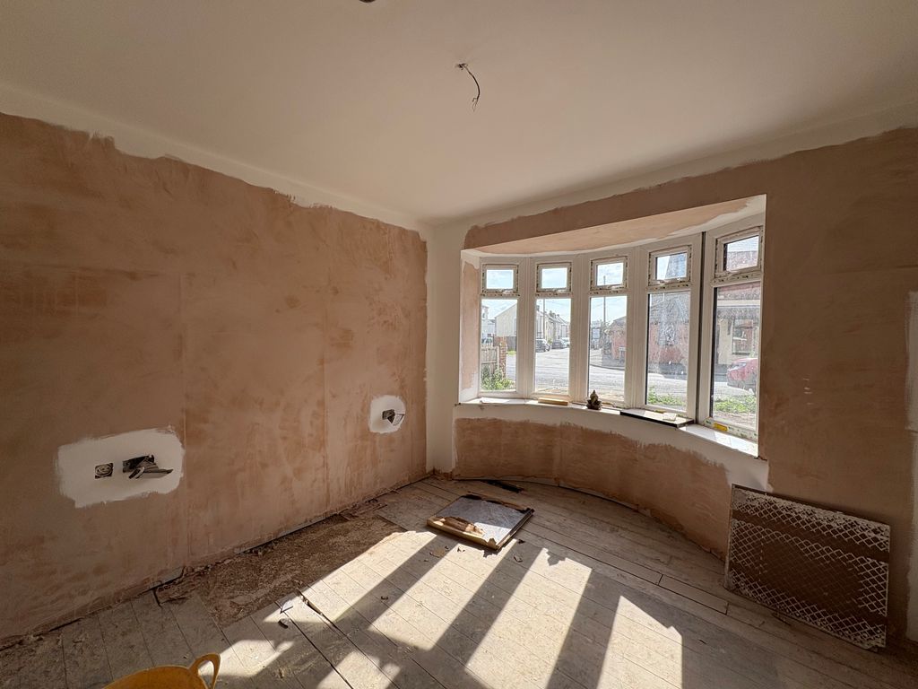 Property photo 2 of 3