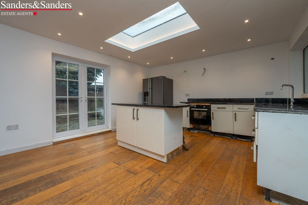 Property photo 3 of 24 Photograph 3