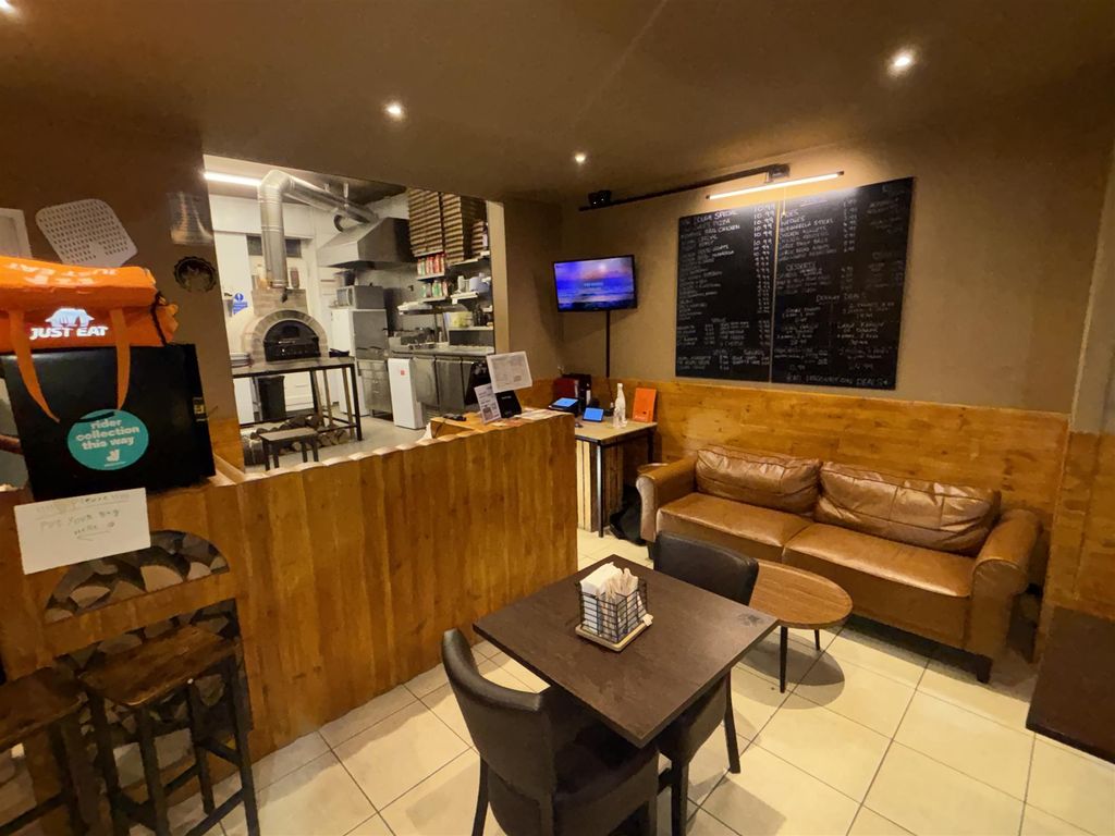 Property photo 1 of 7 Photo 0