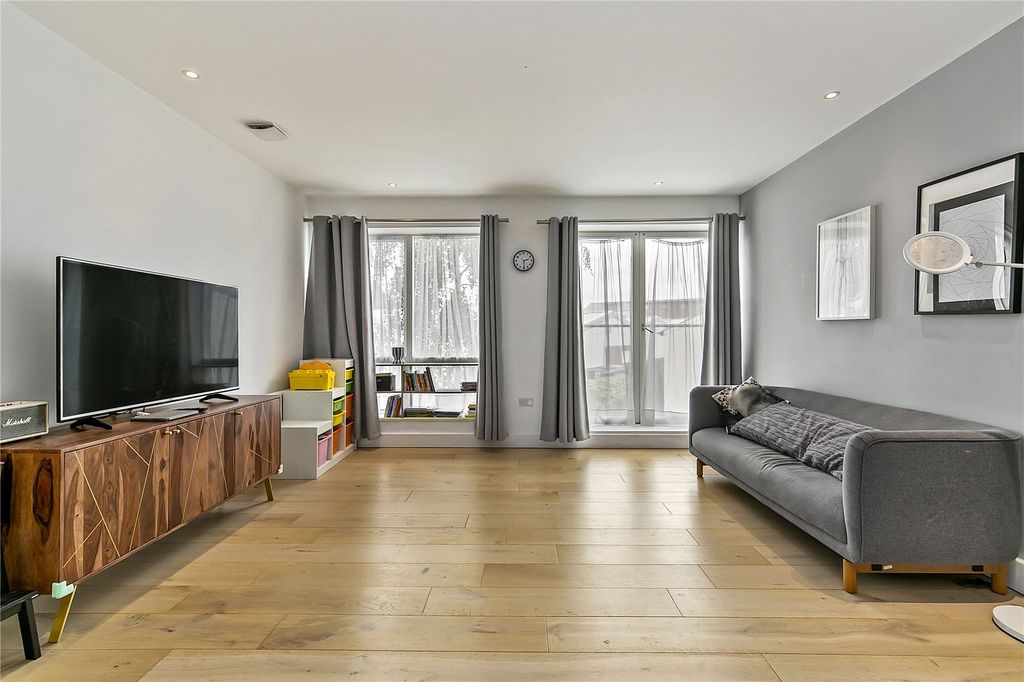 Property photo 3 of 9 Picture No. 07