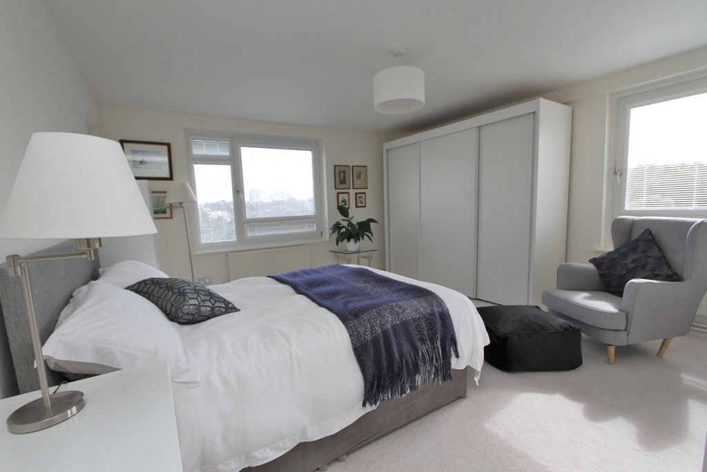 Property photo 1 of 1