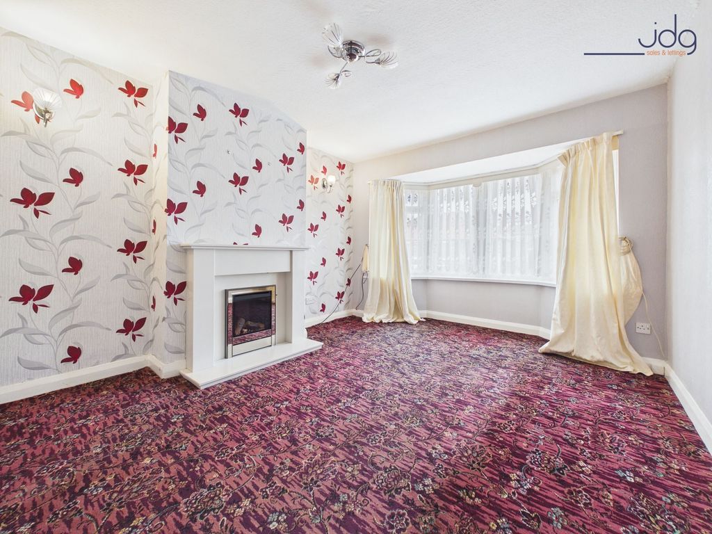 Property photo 3 of 13 Living Room