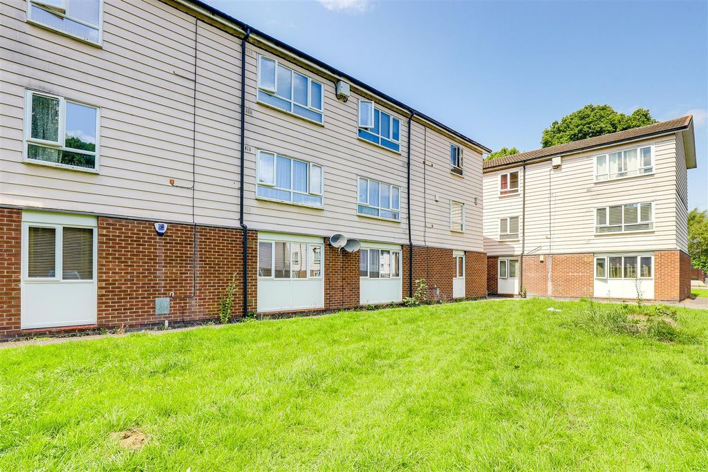 Property photo 1 of 17 Img_3399-Img_3403.Jpg