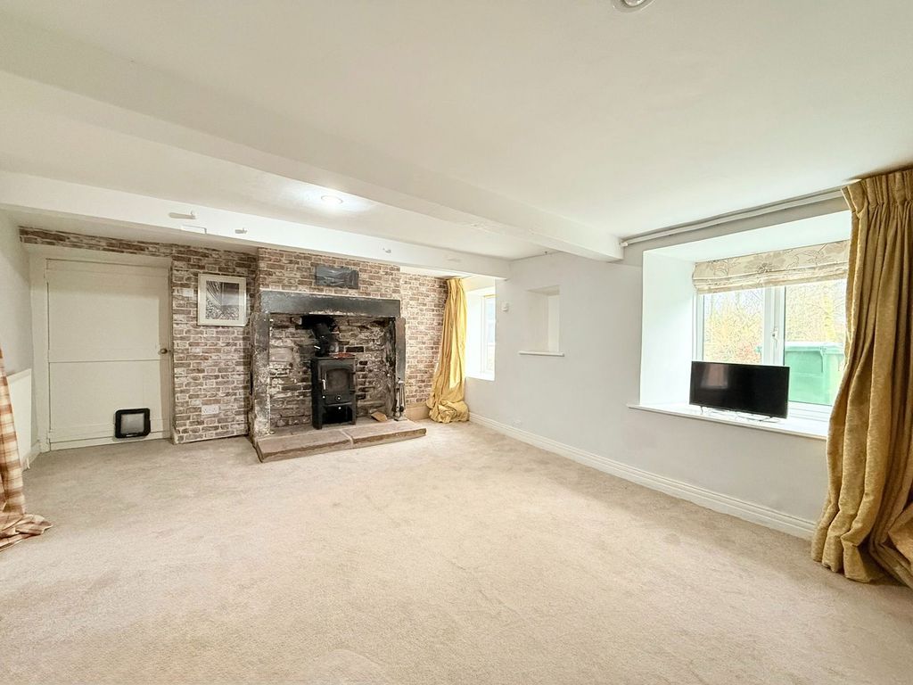 Property photo 3 of 23