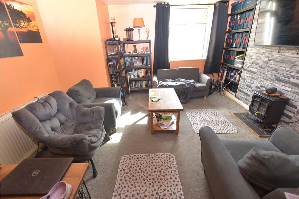 Property photo 3 of 14 Picture No. 05