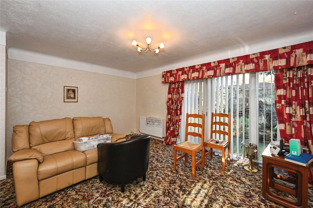 Property photo 2 of 14 Picture No. 10