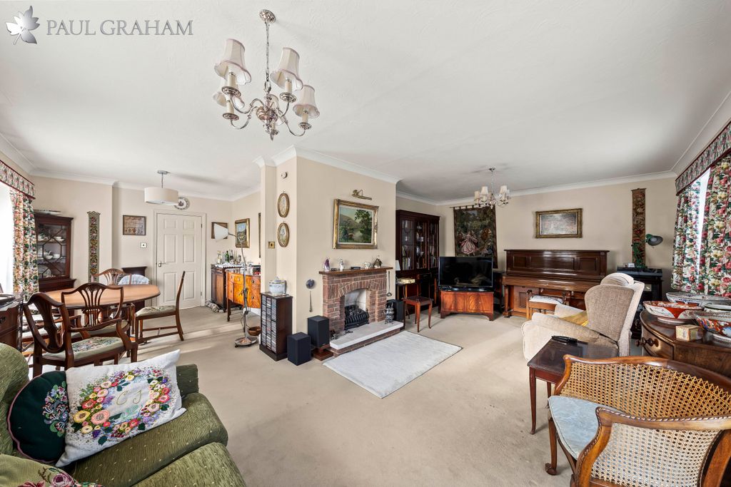 Property photo 3 of 19 Dsc06376