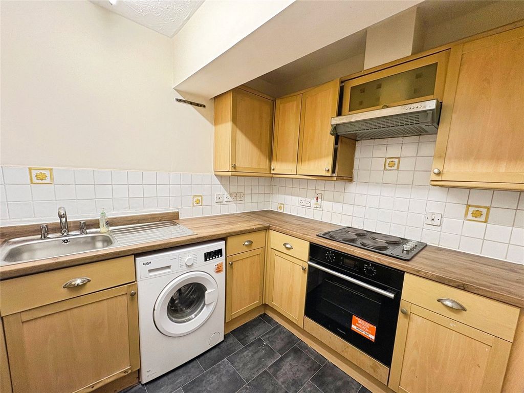 Property photo 3 of 7 Picture No. 23