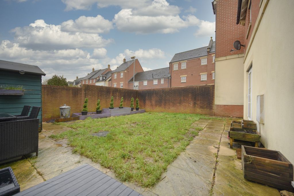 Property photo 3 of 13 Dsc_1952-Edit