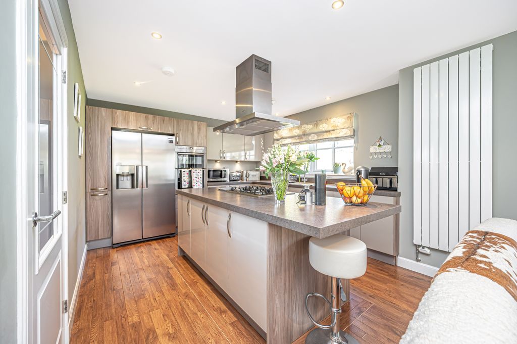 Property photo 3 of 29 Property Image 3