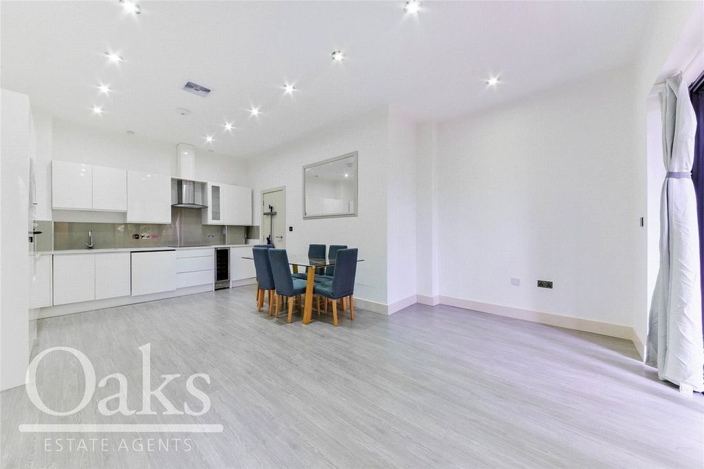 Property photo 2 of 9 Picture No. 03