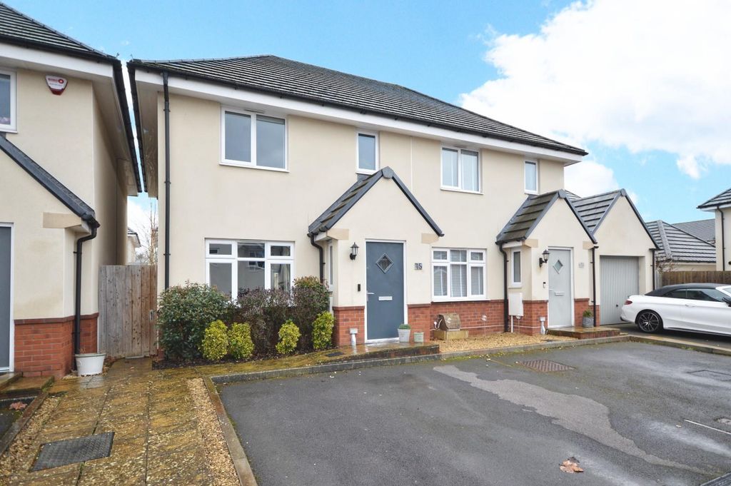 Property photo 1 of 22 Outside