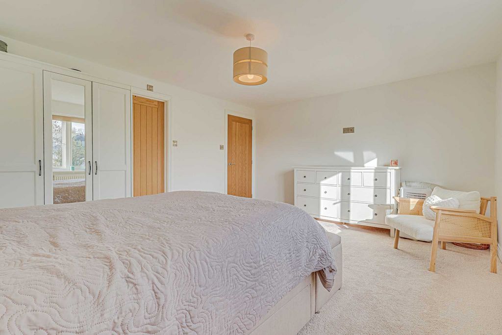 Additional image 19 of 4 bed detached house for saleThundersley Park Road, Benfleet SS7