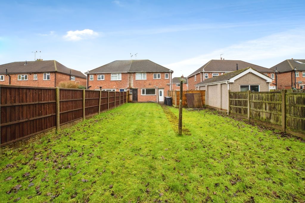 Property photo 2 of 15 Garden