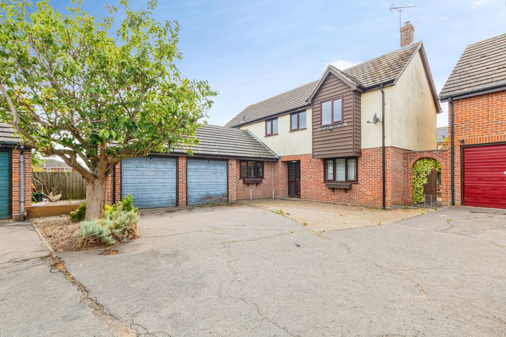 Property photo 1 of 21