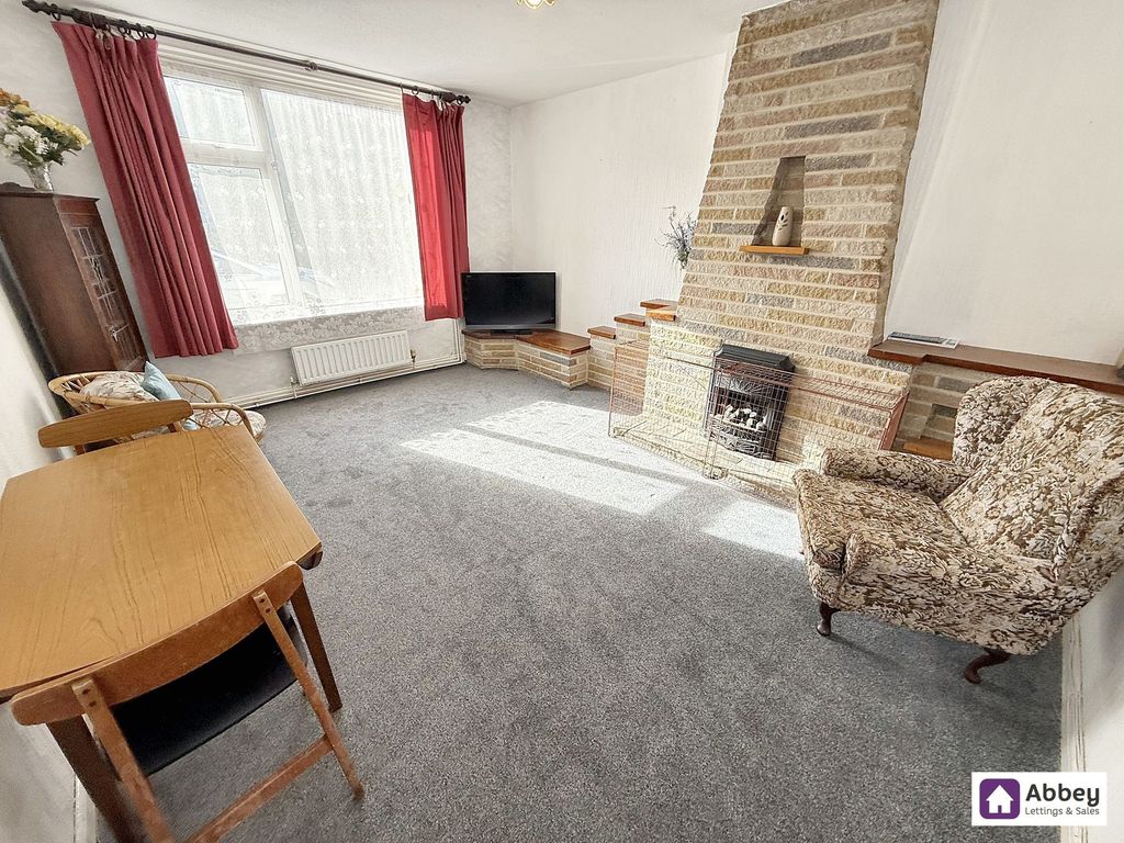 Property photo 2 of 13 Lounge