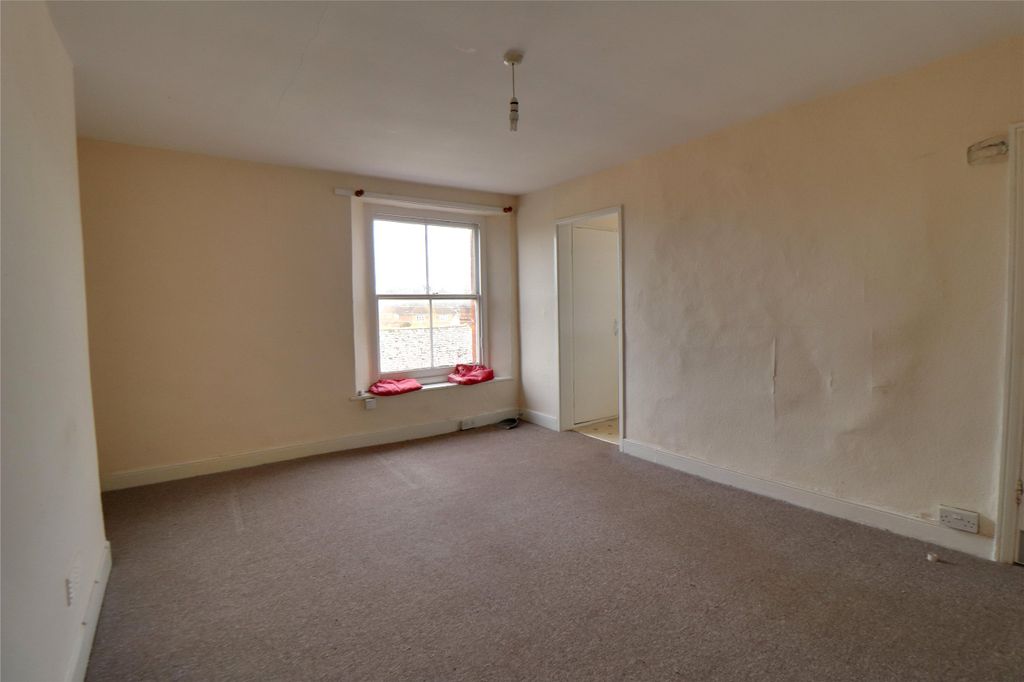 Property photo 3 of 5 Picture No. 04