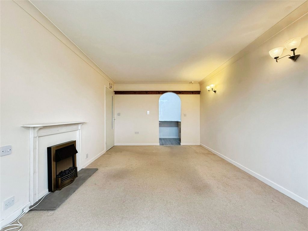 Property photo 2 of 11 Picture No. 26