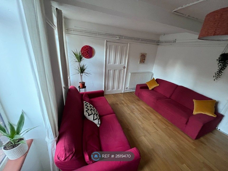 Property photo 2 of 17 Living Dining Room