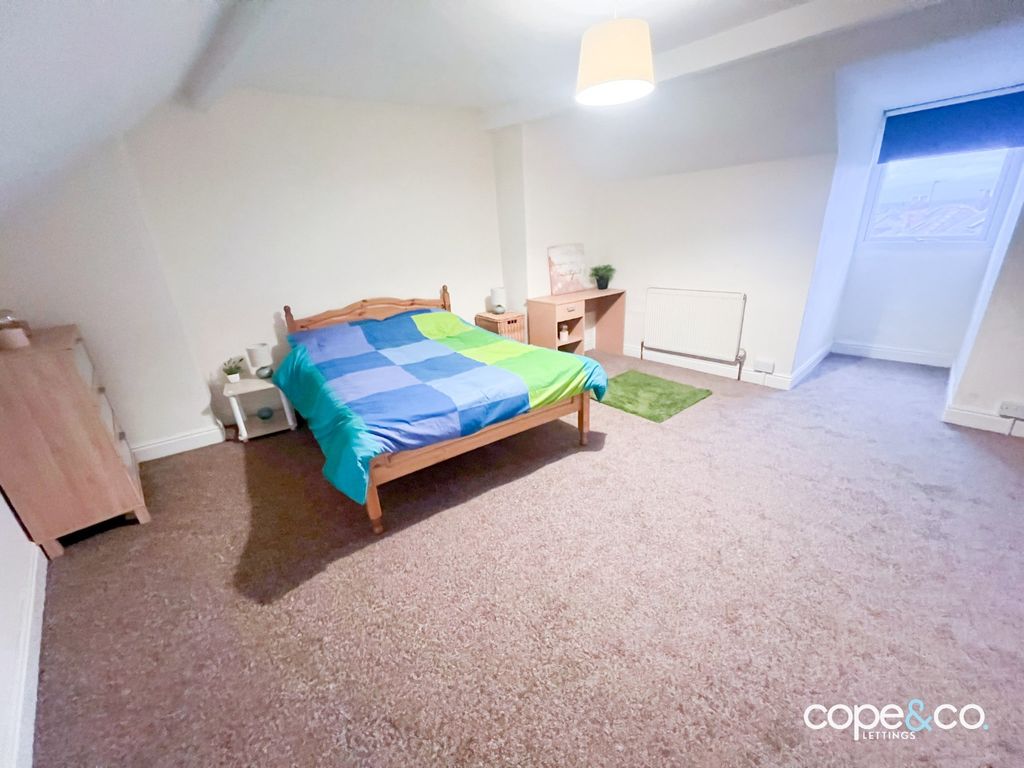 Property photo 1 of 5 3991681