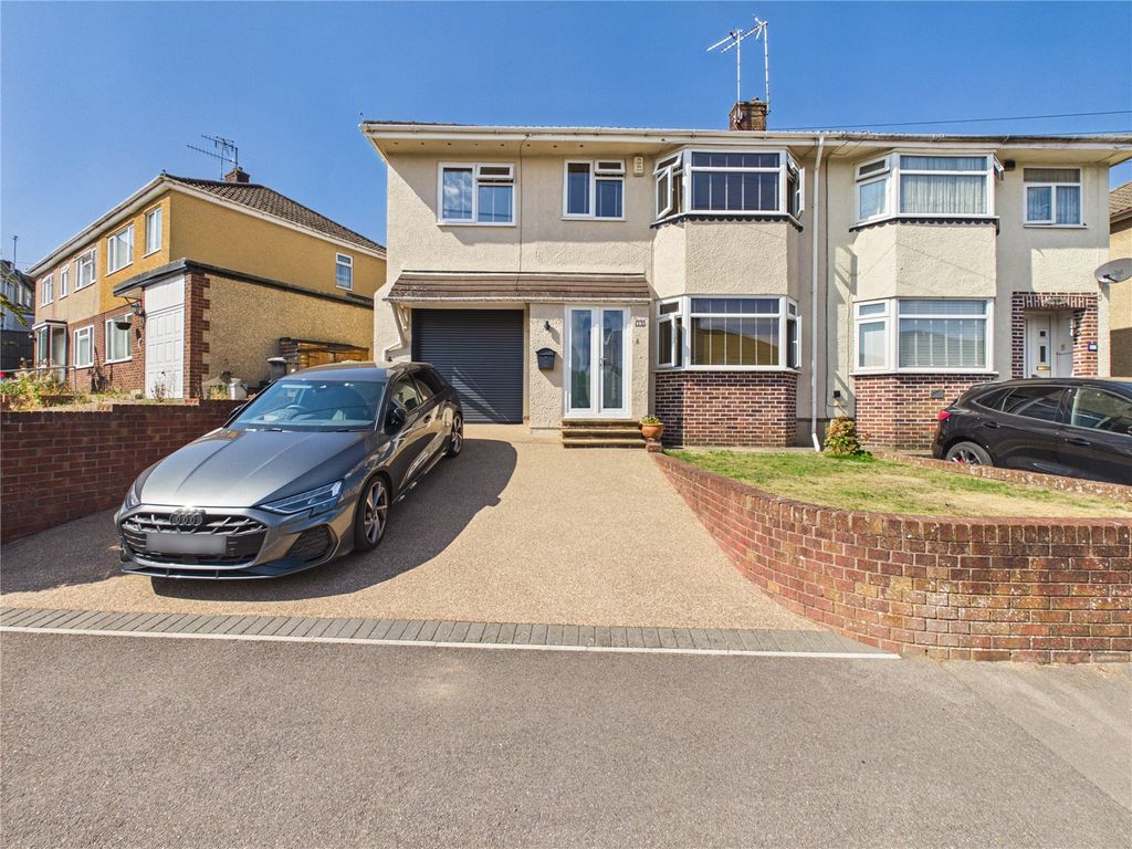 Property photo 1 of 22 Picture No. 27