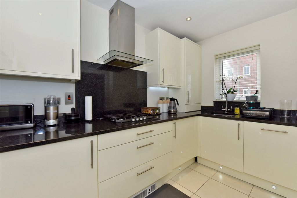 Property photo 2 of 10 Picture No. 02