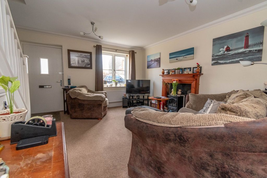 Property photo 3 of 21