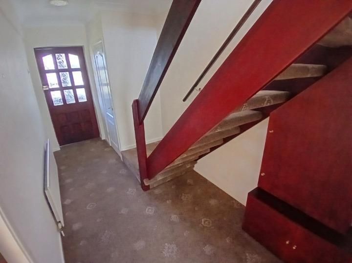 Property photo 3 of 37