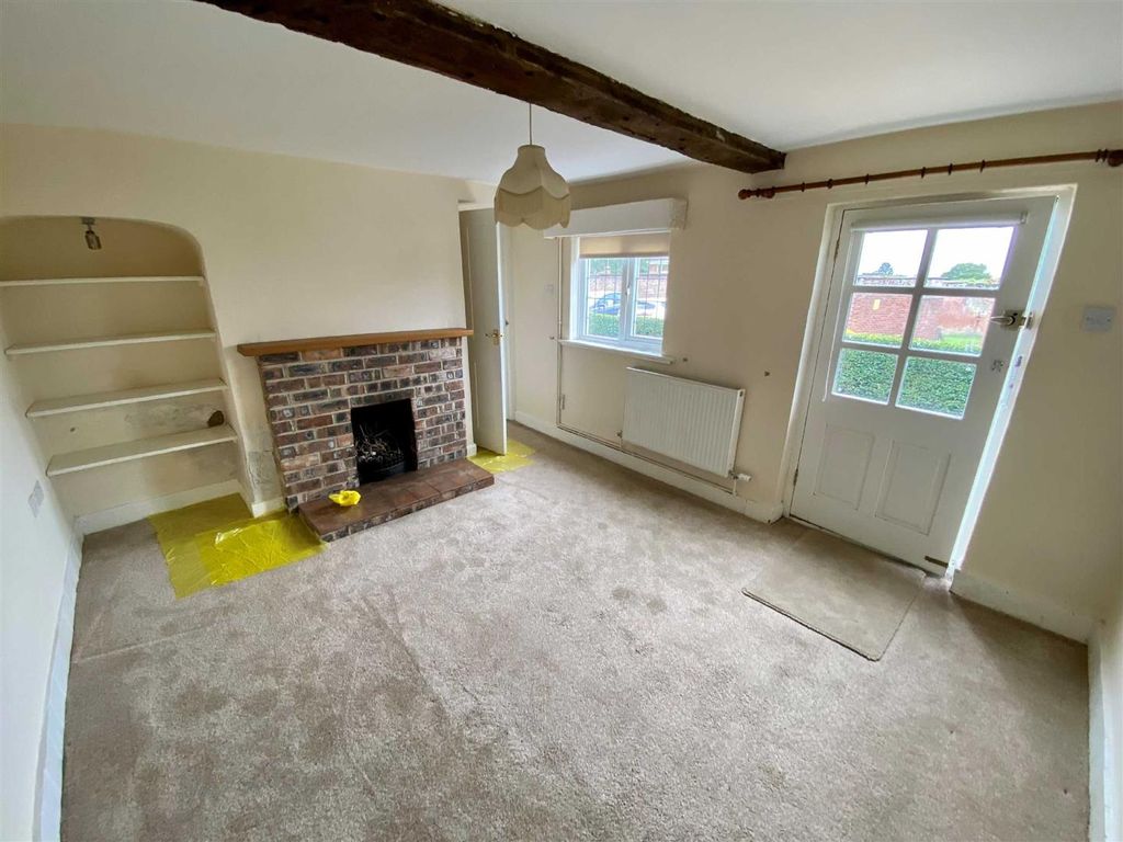 Property photo 3 of 11