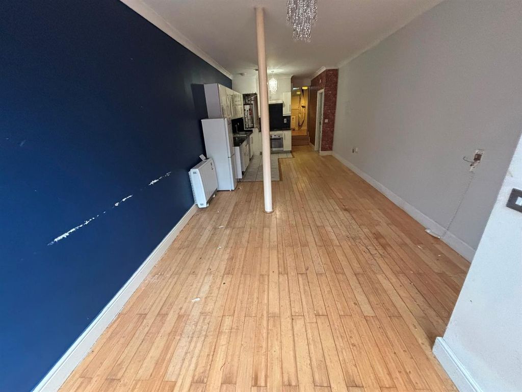 Property photo 3 of 8 Full Length Angle 1.Jpg