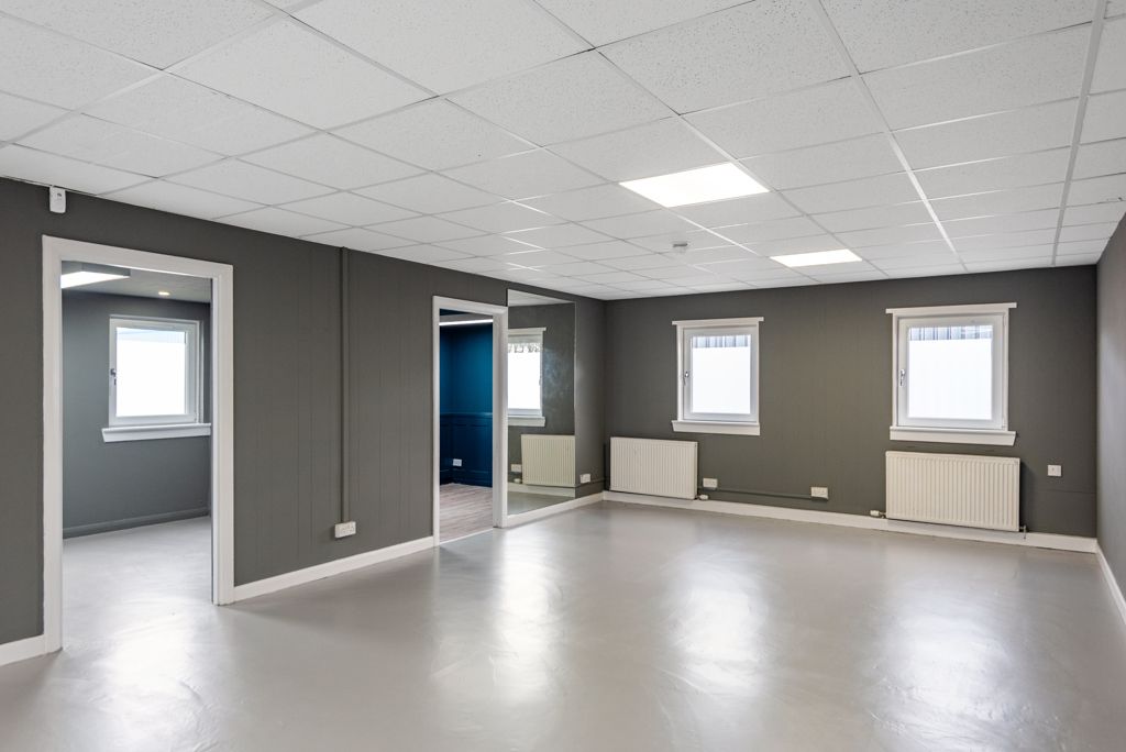 Property photo 3 of 5 Photo 14