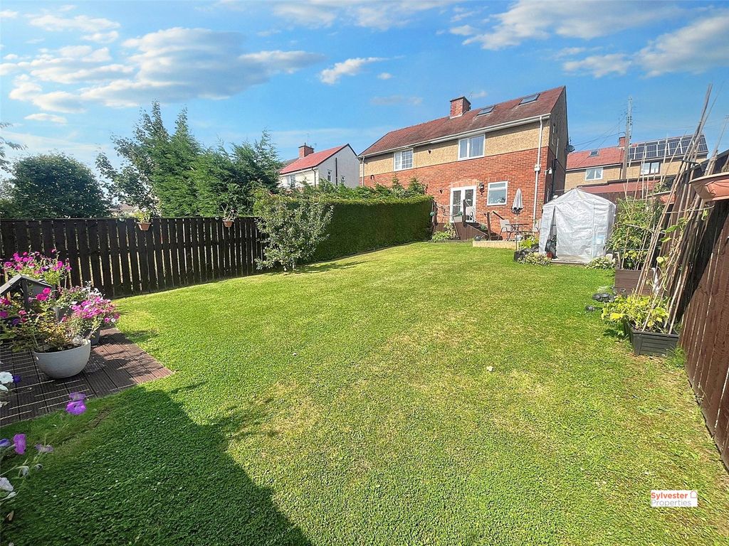 Property photo 2 of 20 Picture No. 07