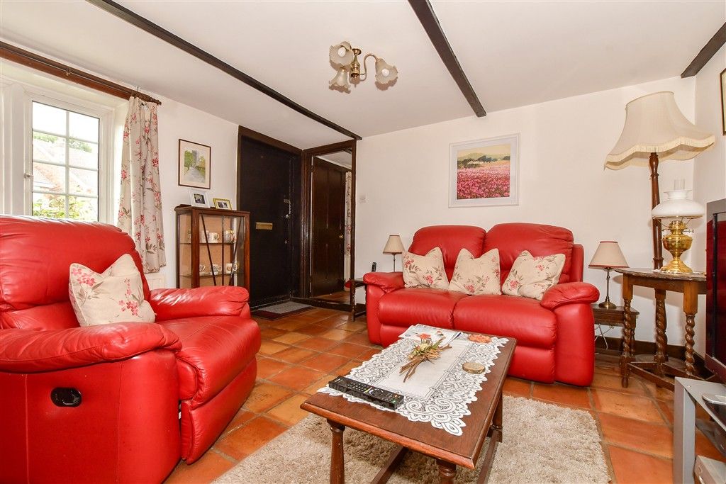 Property photo 1 of 15 Lounge