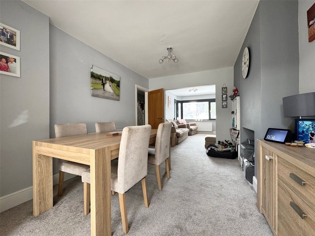 Property photo 3 of 17 Dining Room