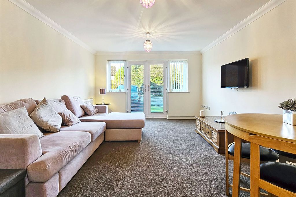 Property photo 2 of 15 Picture No. 07