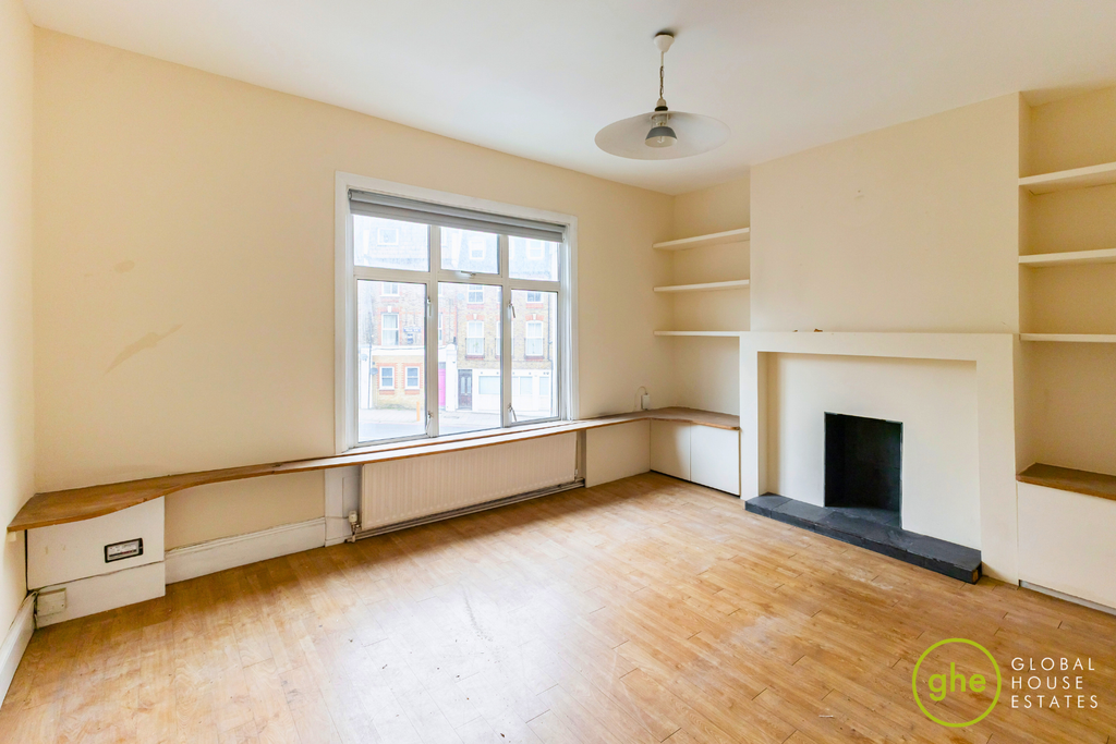 Property photo 2 of 14