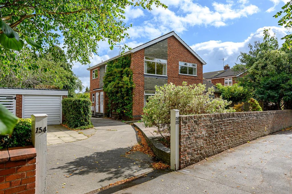 Property photo 1 of 23 152 Clifton