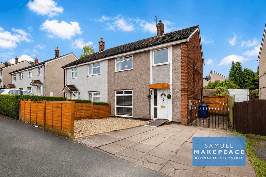 Property photo 1 of 20 Three Bedroom Semi Detached Property