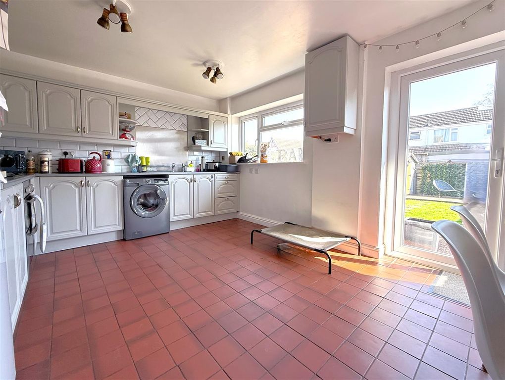 Property photo 2 of 13 Img_2002.Jpg