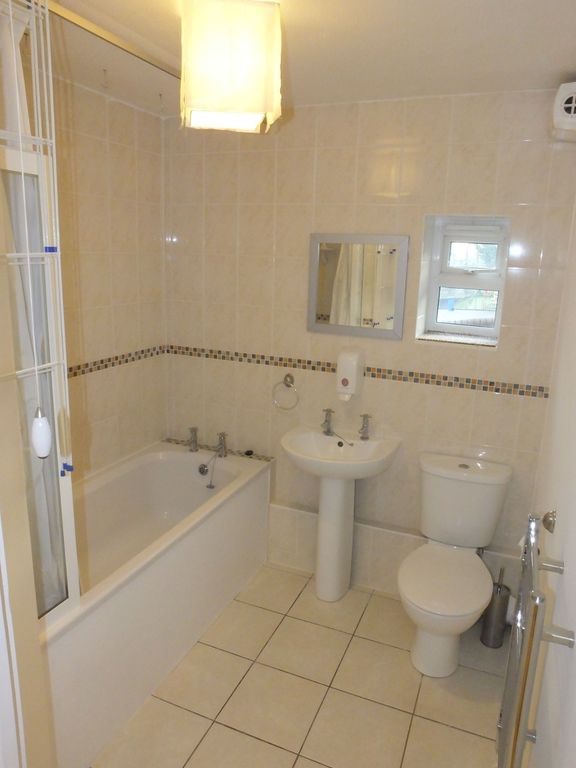 Property photo 3 of 4
